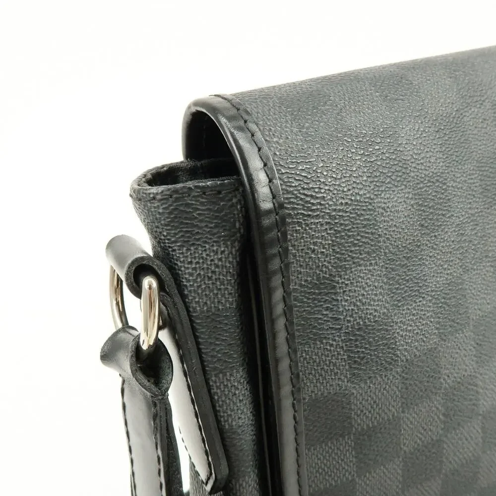 Louis Vuitton height 11